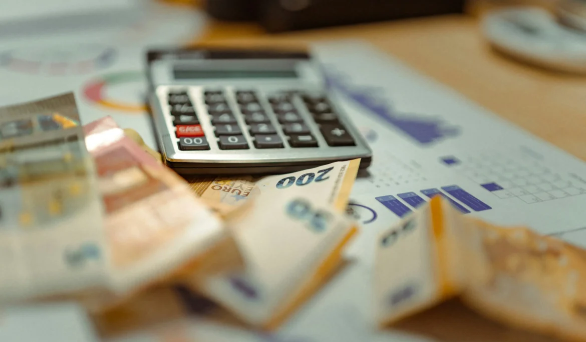 Le sole risultanze della contabilità della fallita non sono idonee a dimostrare la distrazione